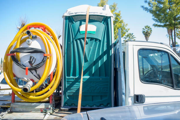 Porta potty delivery and setup in Cedarburg, WI